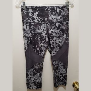 Under Armour Black and Gray Capris